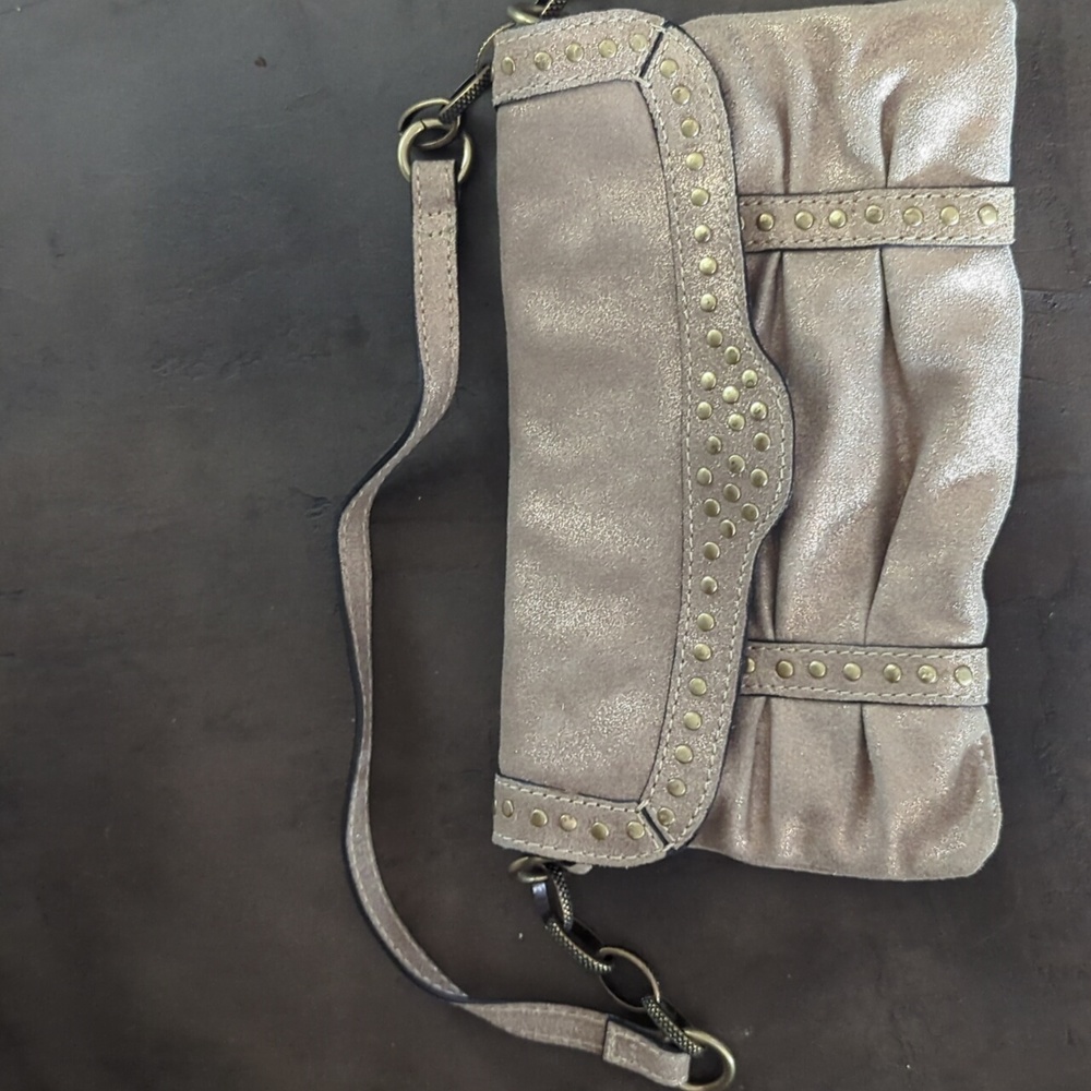 EUC sparkly gold leather Fossil hobo with brass rivets